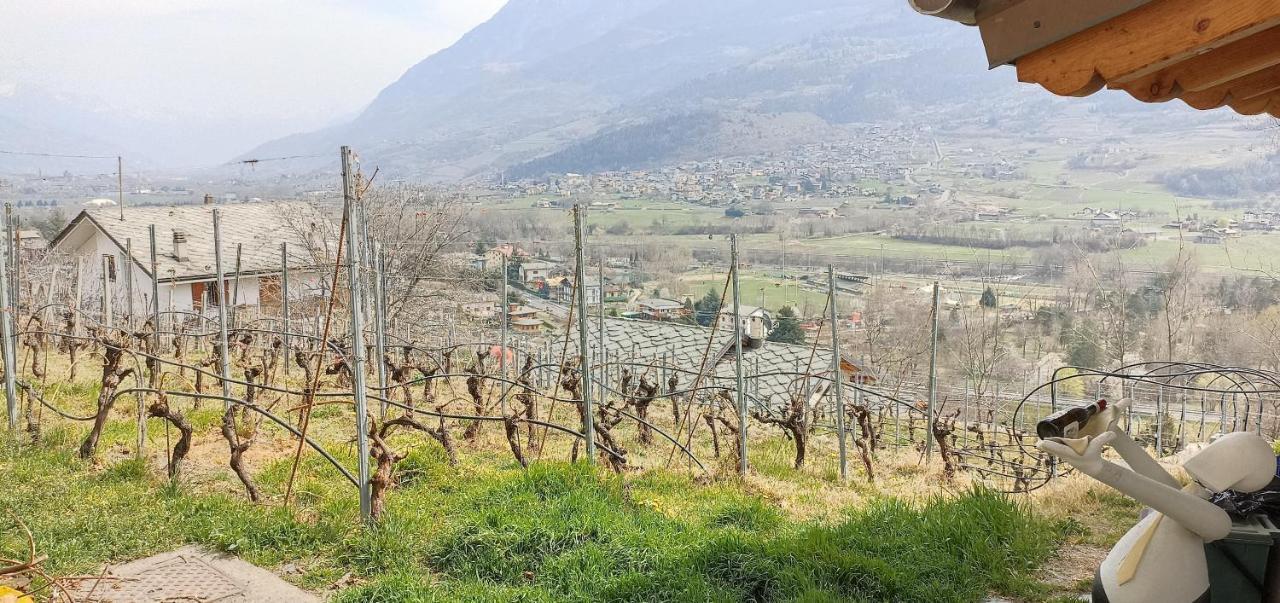 Casa Alpina - Sarre Lägenhet Aosta Exteriör bild