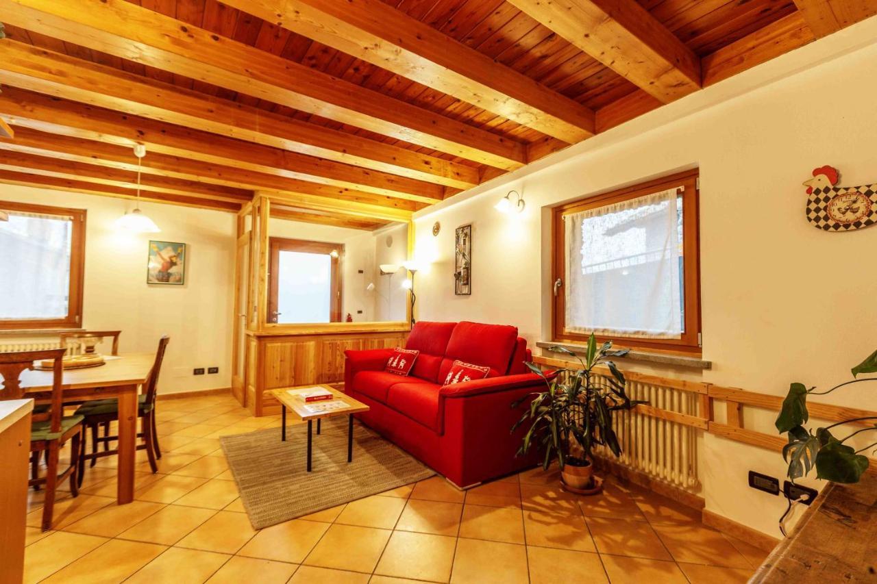 Casa Alpina - Sarre Lägenhet Aosta Exteriör bild
