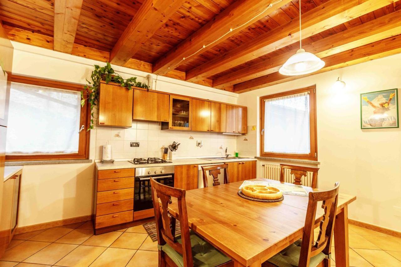 Casa Alpina - Sarre Lägenhet Aosta Exteriör bild