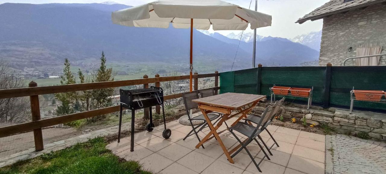 Casa Alpina - Sarre Lägenhet Aosta Exteriör bild