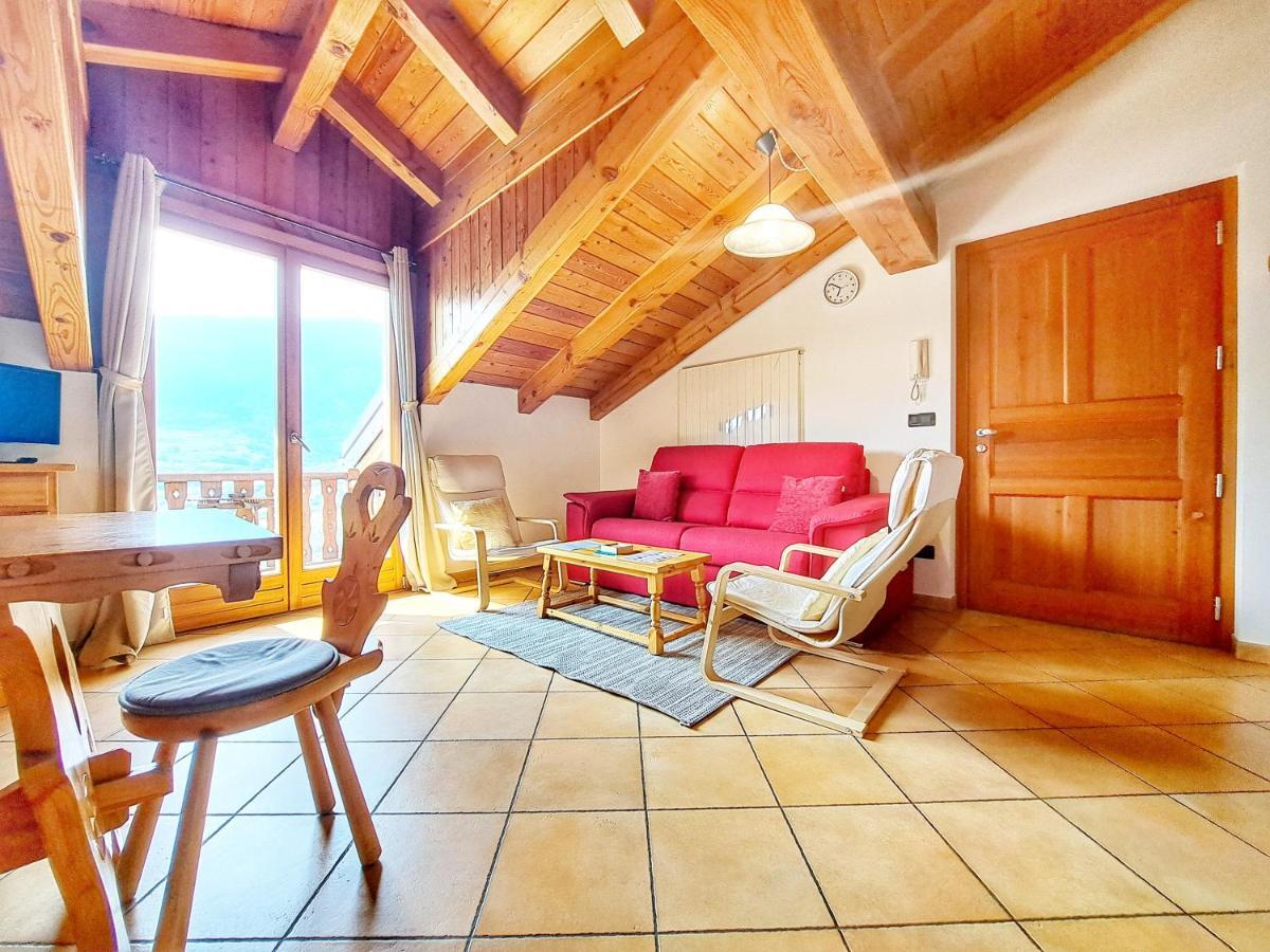 Casa Alpina - Sarre Lägenhet Aosta Exteriör bild